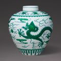 A green-enamelled 'dragon' jar, Seal mark and period of Qianlong (1736-1795)
