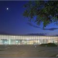 LENS : Le musée du Louvre-Lens, à la tombée de la nuit ... 