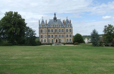 Le château de Nogent-le-Roi va être surélevé d'un étage.