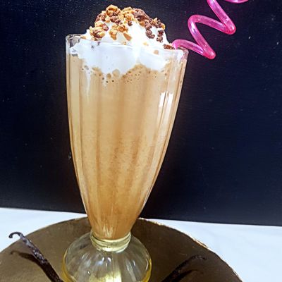 CAFÉ FRAPPÉ  VANILLE MIEL 