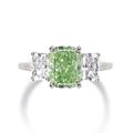 Fine fancy vivid yellowish green diamond ring, Carvin French