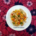 Salade tahitienne de poulet aux mangues et sa vinaigrette au nuoc mam
