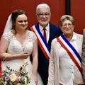 QUAND UNE ADJOINTE AU MAIRE MARIE SON PETIT-FILS.