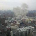 Un immeuble explose et s'effondre à New York