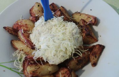 poutine à ma façon : frites sauce au tofu et fromage