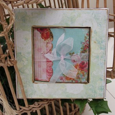 Album au creux de son châssis