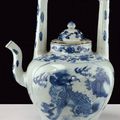 A beautiful and rare blue and white porcelain tea pot, 17th Century