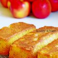 Cake aux pommes, poudre d'amande et poudre d'écorce de combava