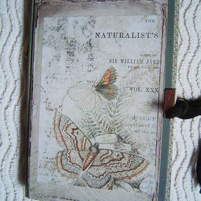 Avec la couverture d'un bloc de papier à lettres