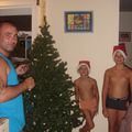 Notre sapin de Noel -- Our christmas tree