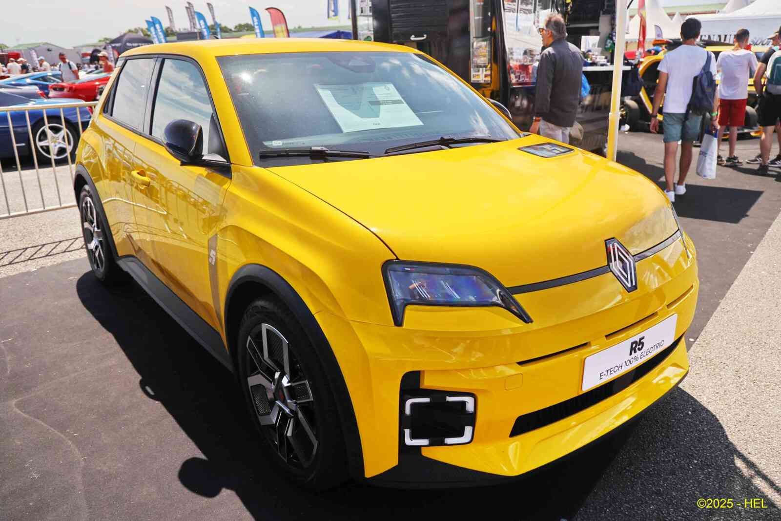Renault 5 E-Tech_03 - 2022 [F] HL_GF