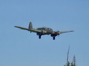 Le bombardier allemand bimoteur Heinkel 111 de la seconde guerre mondiale.