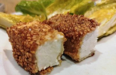 Fêta panée au sésame