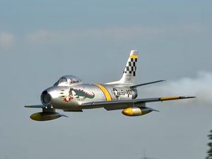 Un magnifique F86 Sabre.