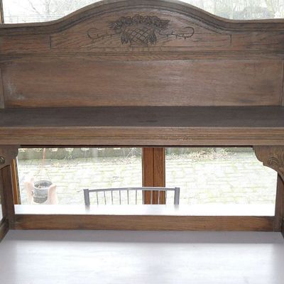 Petit banc où l'on aime rêvasser