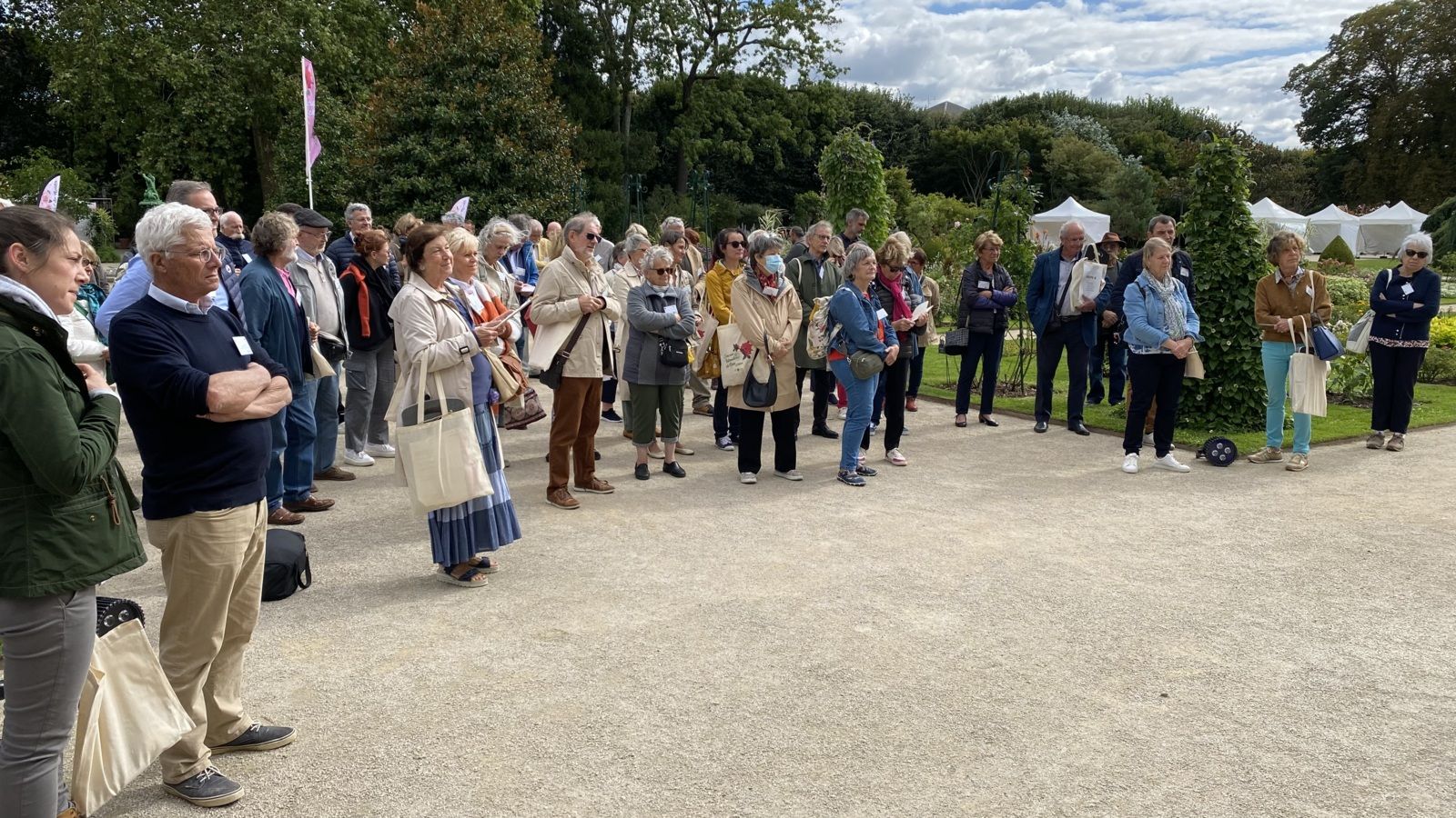 Les professionnels et amateurs réunis pour ce 66ème concours de Roses d'Orléans