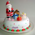 Gâteau 3D Père-Noël et cadeaux