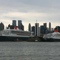 Queen MARY 2 et Queen ELISABETH 2 a NEW-YORK le