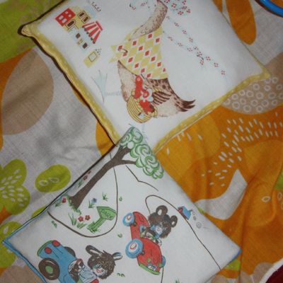 Petits coussins 100% Recup et 100% Vintage