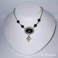 Collier croix et onyx