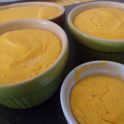 Petits flans de carottes au romarin