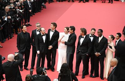 Festival de Cannes 2025- les photos de la Montée des Marches de EDDINGTON
