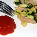 Penne aux courgettes et fleur de tomate 