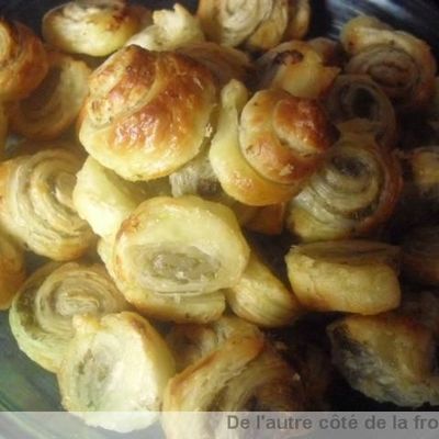 "Escargots" feuilletés au pesto