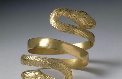Snake armlet, probably Egypt (Roman Empire), AD 1-100