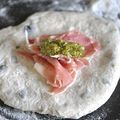 Petites Fougasses au Pesto vert et au Speck et Grésins