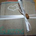 Mini couverture toile de jute et broderie