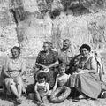 Maman, Annick, Mémé Odette, Mamy Charlotte et les parents de Pépé Jojo...