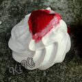 MERiNGUES AUX FRAiSES