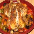 Poulet à l'aubergine et aux fruits en tajine