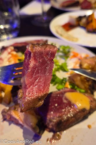 Charcoal - viande grillée au charbon de bois à Bruxelles 