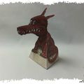 Maquette à illusion d'optique : Le dragon de papier... qui vous suit du regard