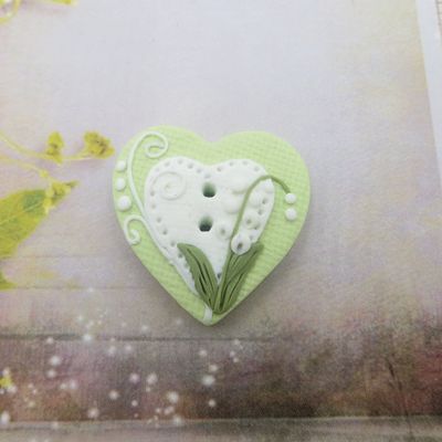Bouton Cavertine coeur vert et brin de muguet
