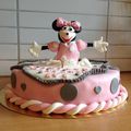 minnie surgit du fraisier