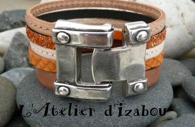 Bracelet multirangs multitextures de cuir naturel, beige, orange pour ce bracelet manchette fermoir crocher riveté ! 