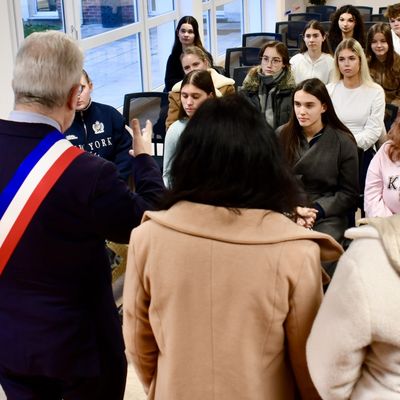 L’ÉDIFICATION EUROPÉENNE AU CŒUR DES ÉCHANGES ENTRE LYCÉENS HIRSONNAIS ET SLOVÈNES.