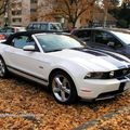 La Ford mustang convertible de 2011 (Retrorencard novembre 2011)