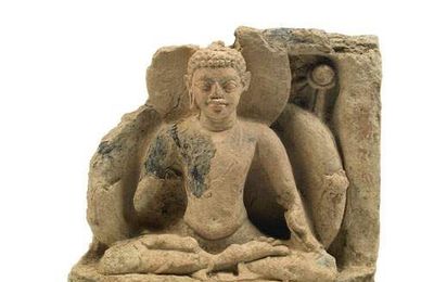 Buddha. Terre cuite. Inde du Nord-Est ou Bangladesh. ca 6° siècle