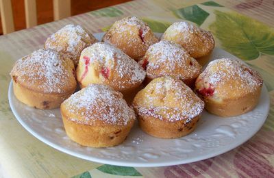 Les muffins aux groseilles rouges et blanches