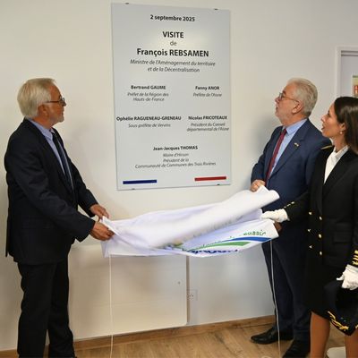 Inauguration à Hirson et signature du Pacte SAT 3 et de la convention ERBM par François Rebsamen, ministre de l’Aménagement du territoire et de la Décentralisation