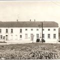 La maison communale et l'école des filles