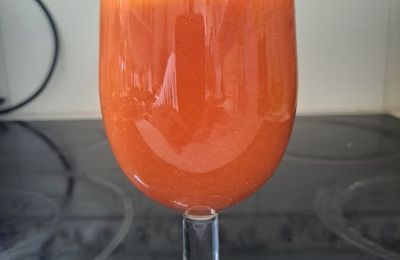 Gazpacho aux 4 tomates variées seulement