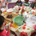 Atelier cupcakes et petits sablés dans la classe de maternelle...