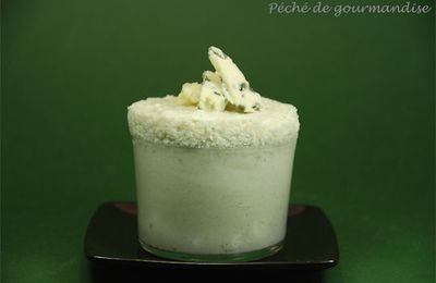 Soufflés froids au roquefort et au chou-fleur