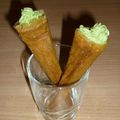 Guacamole en cornets de feuille de brick