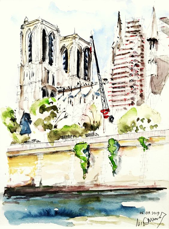 aquarelles : 2012; Incendie 15 avril 2019, image/PAO ; 6/09/2019, en travaux ; 2024, la flèche est raposée